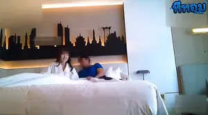 คลิปหลุด เย็ดนางแบบหุ่นสวยหน้าใสตัวจริงน่ารักขนาดนี้เล่นน้องเขินขึ้นให้ไม่พักนมส-300x450