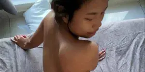 หนังโป๊ไทย สาวไทย ถูกผัวฝรั่งเย็ด ควยใหญ่เย็ดแรงจัดรูหีบาน